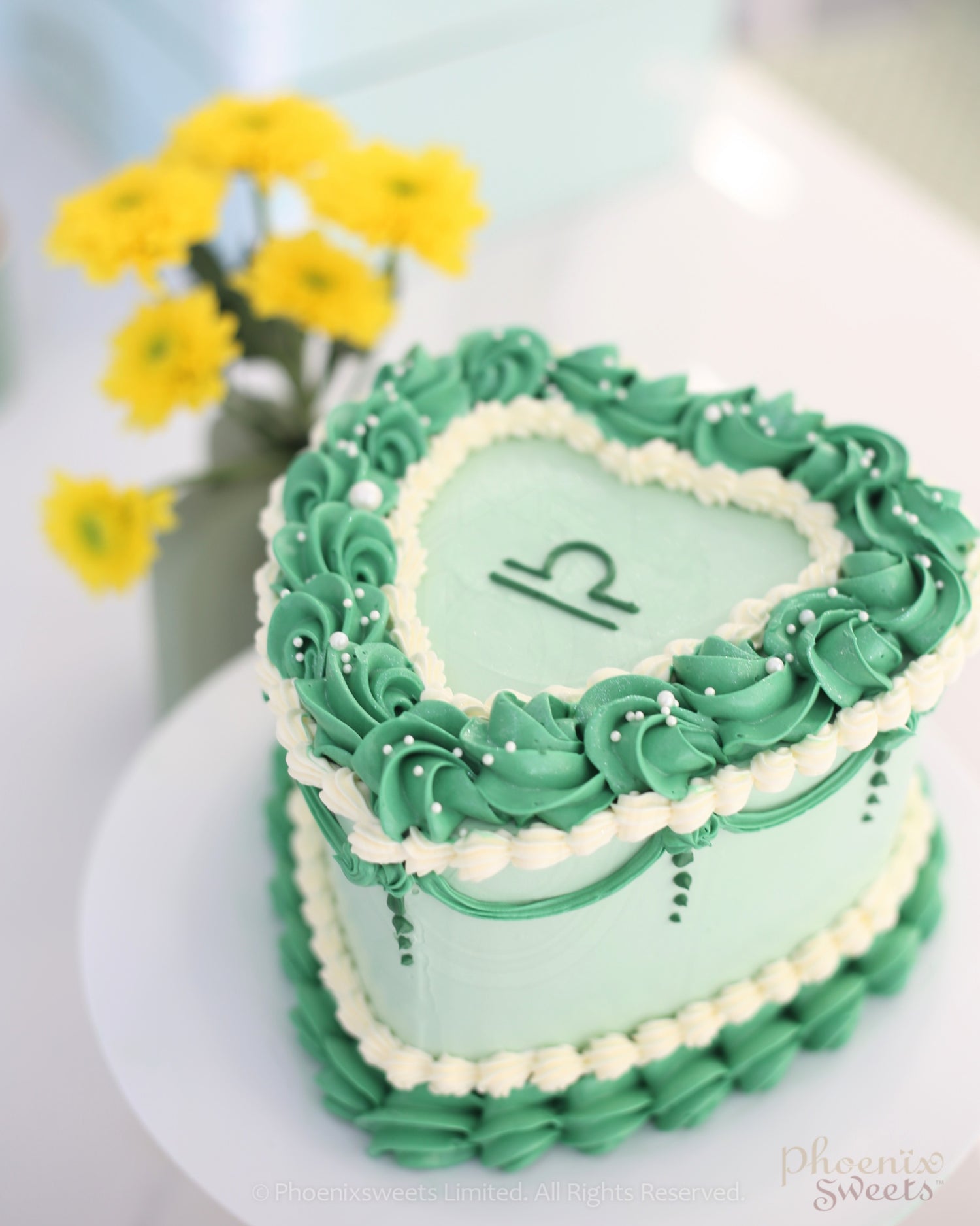 牛油忌廉蛋糕 - Lambeth Piping Cake