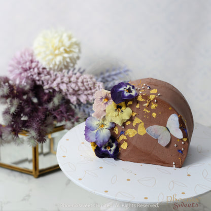 Mini Butter Cream Cake - Flower Arch